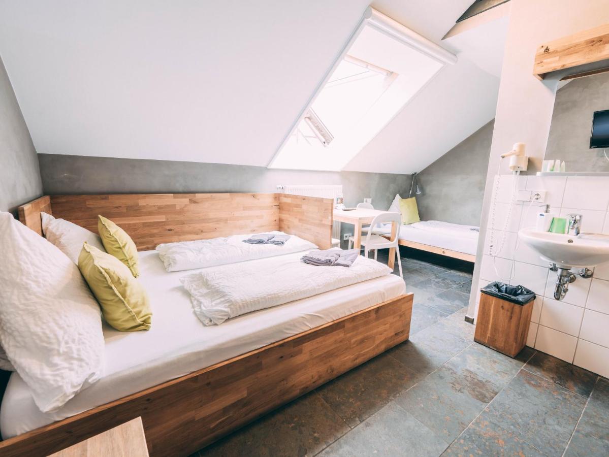 Gut Huegle Jugendzimmer Ravensburg Exterior photo
